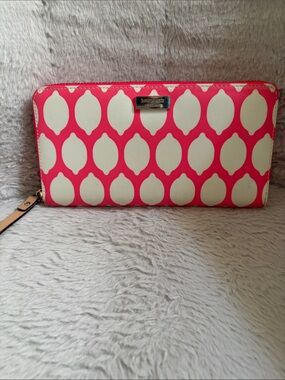 kate spade Neda Grant Street Hot Pink lemon zip around Wallet